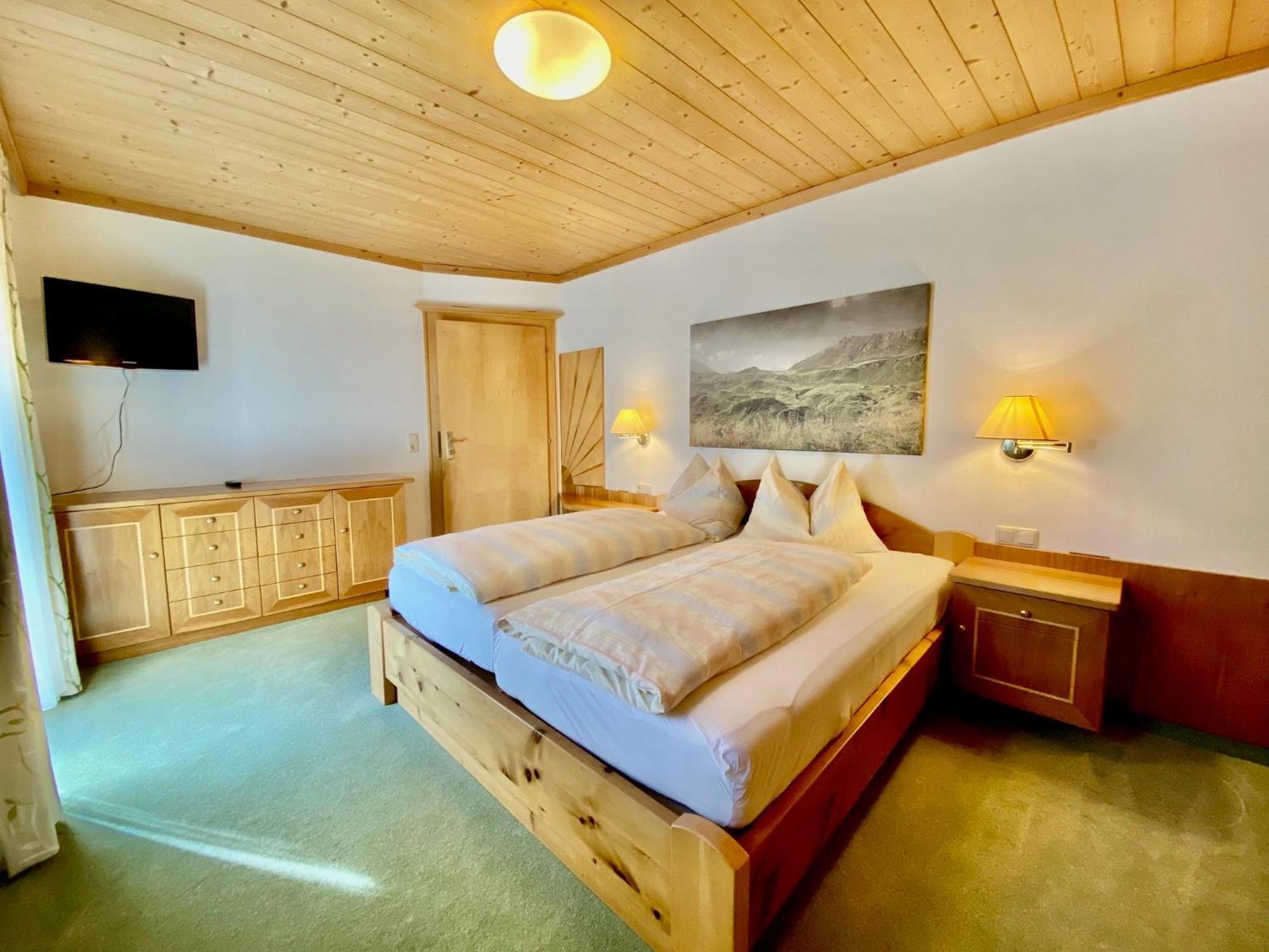 Pension Gabi Saalbach-Hinterglemm Exterior photo